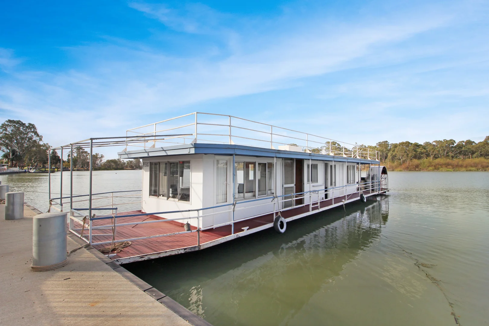 Additional image 2 of Houseboat Platypus, Millewa Road, Murtho SA 5340