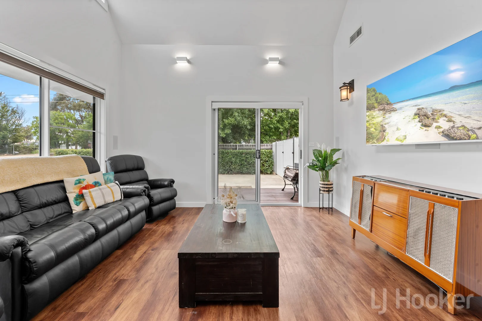 Additional image 3 of 2/113 Ellendon Street, Bungendore NSW 2621