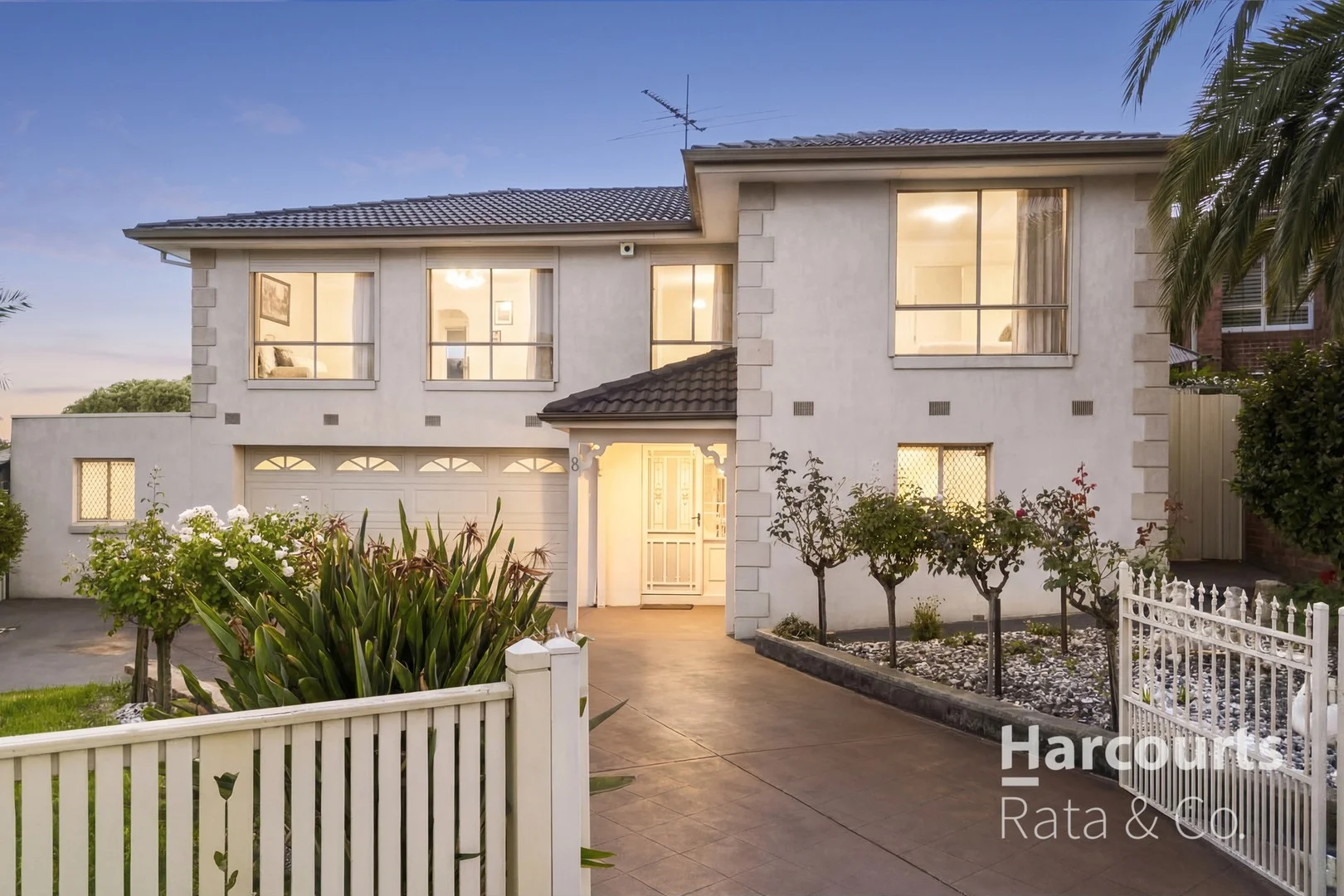 8 Quist Court, Mill Park VIC 3082