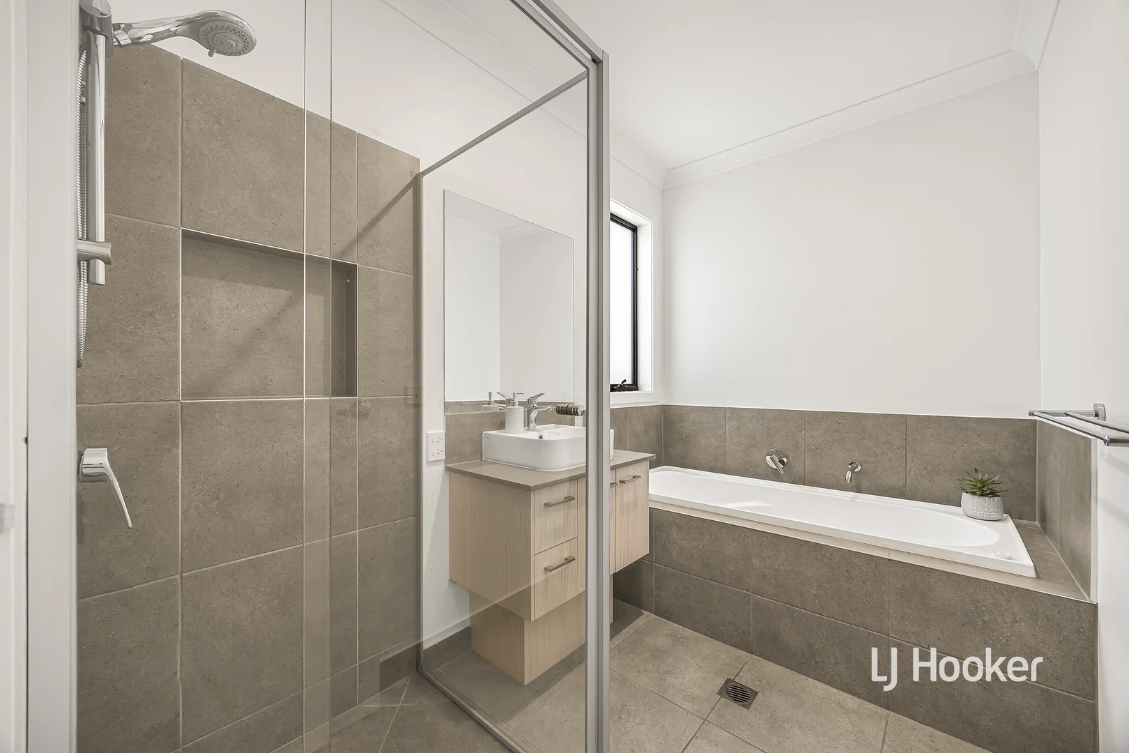 Additional image 10 of 16 Karachi Avenue, Tarneit VIC 3029