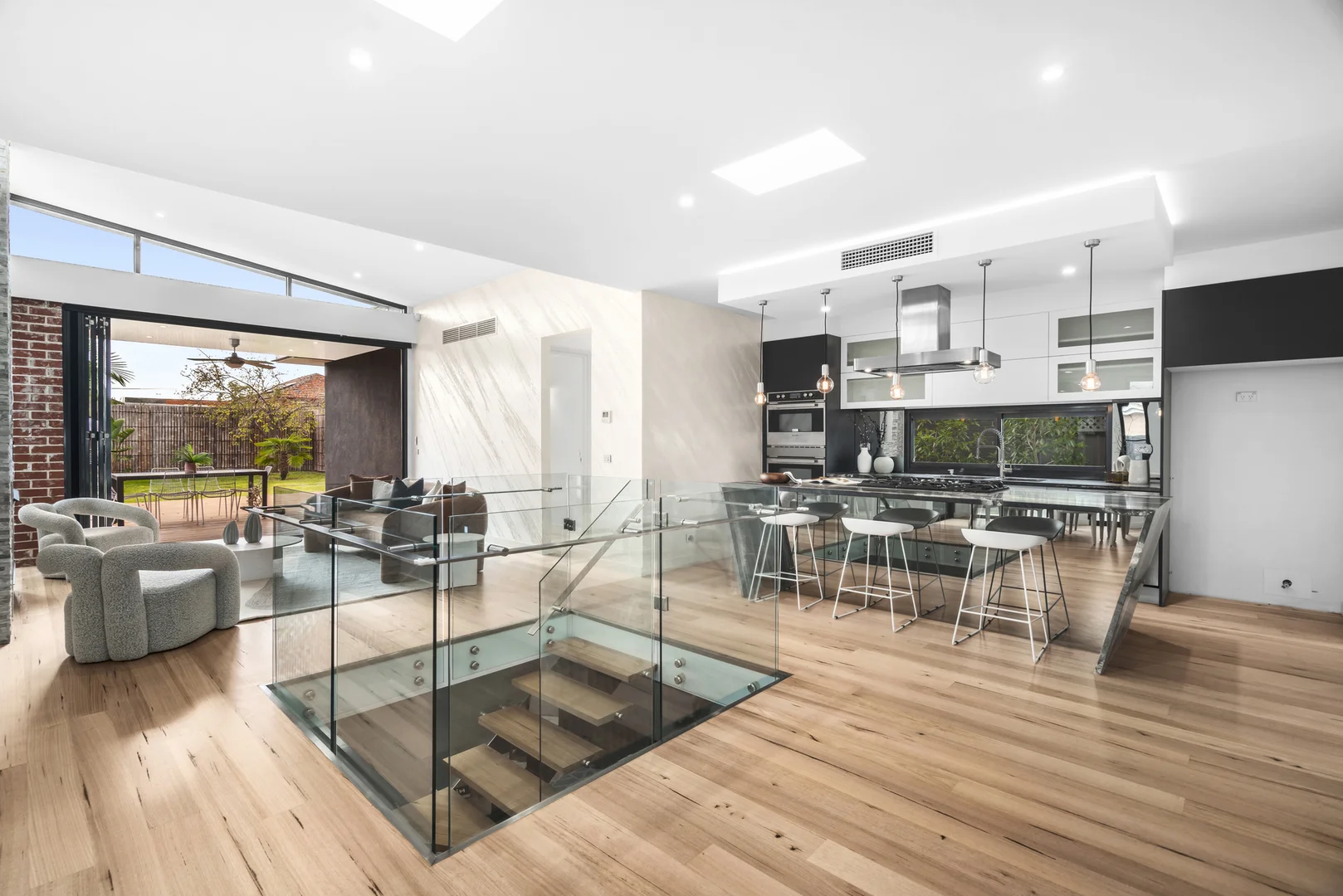 Additional image 2 of 72 Hughes Parade, Reservoir VIC 3073