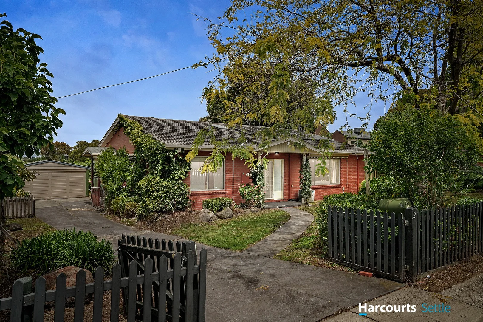 2 Abelia Street, Forest Hill VIC 3131