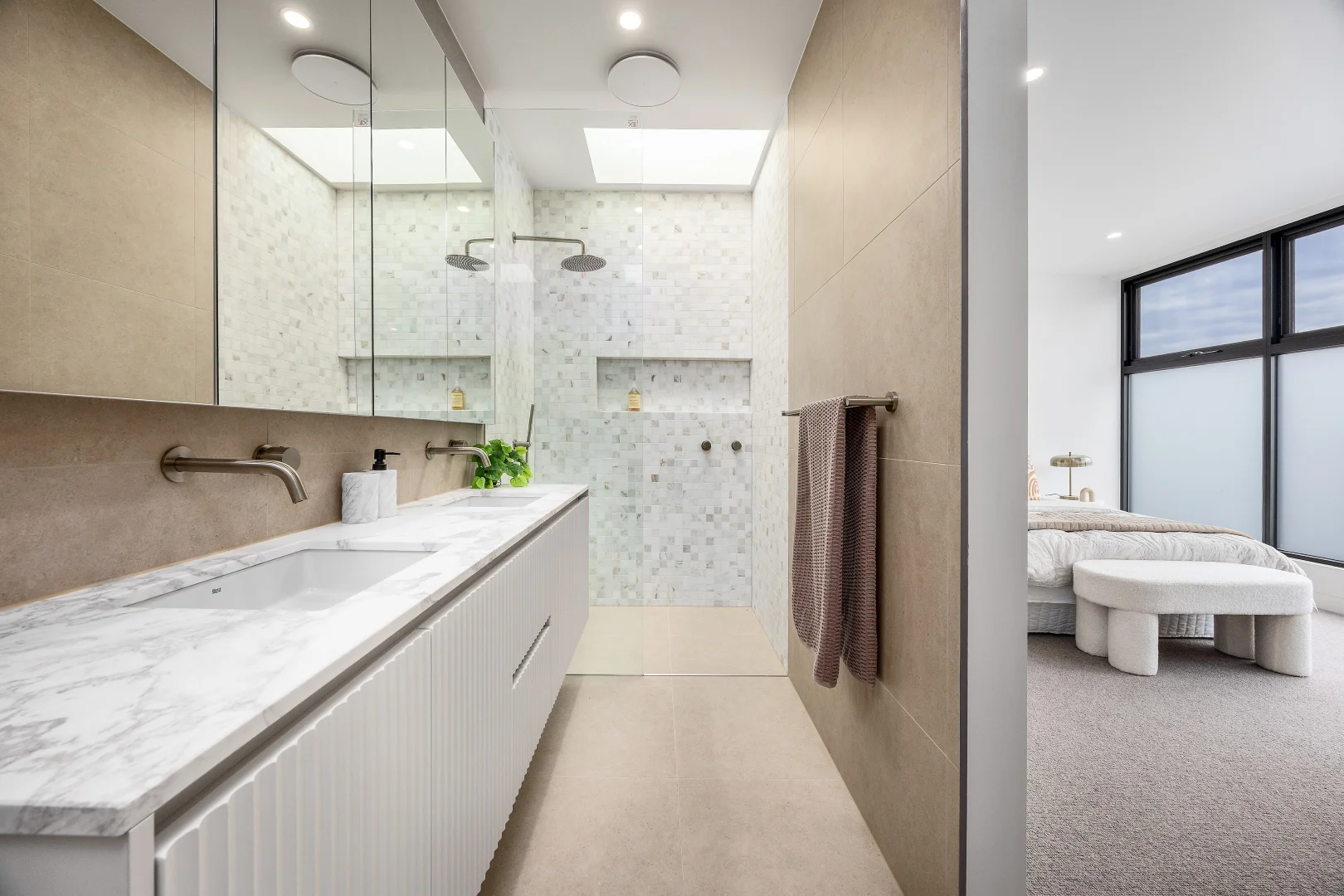 Additional image 7 of 2/32 Kambrook Road, Caulfield North VIC 3161