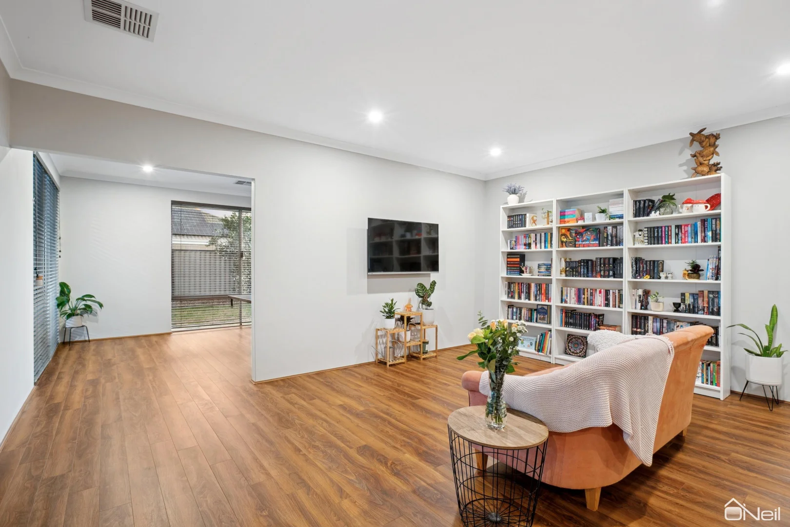 Additional image 3 of 18 Peavey Road, Whitby WA 6123