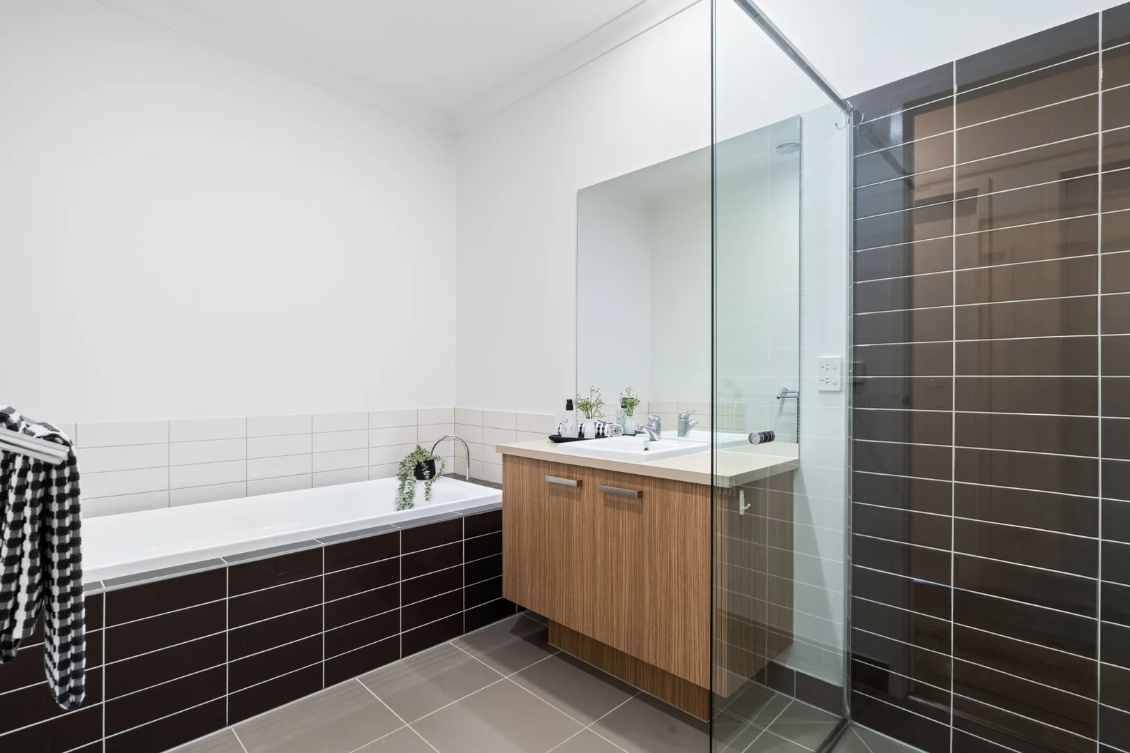 Additional image 12 of 35 Broadbeach Circuit, Sanctuary Lakes VIC 3030