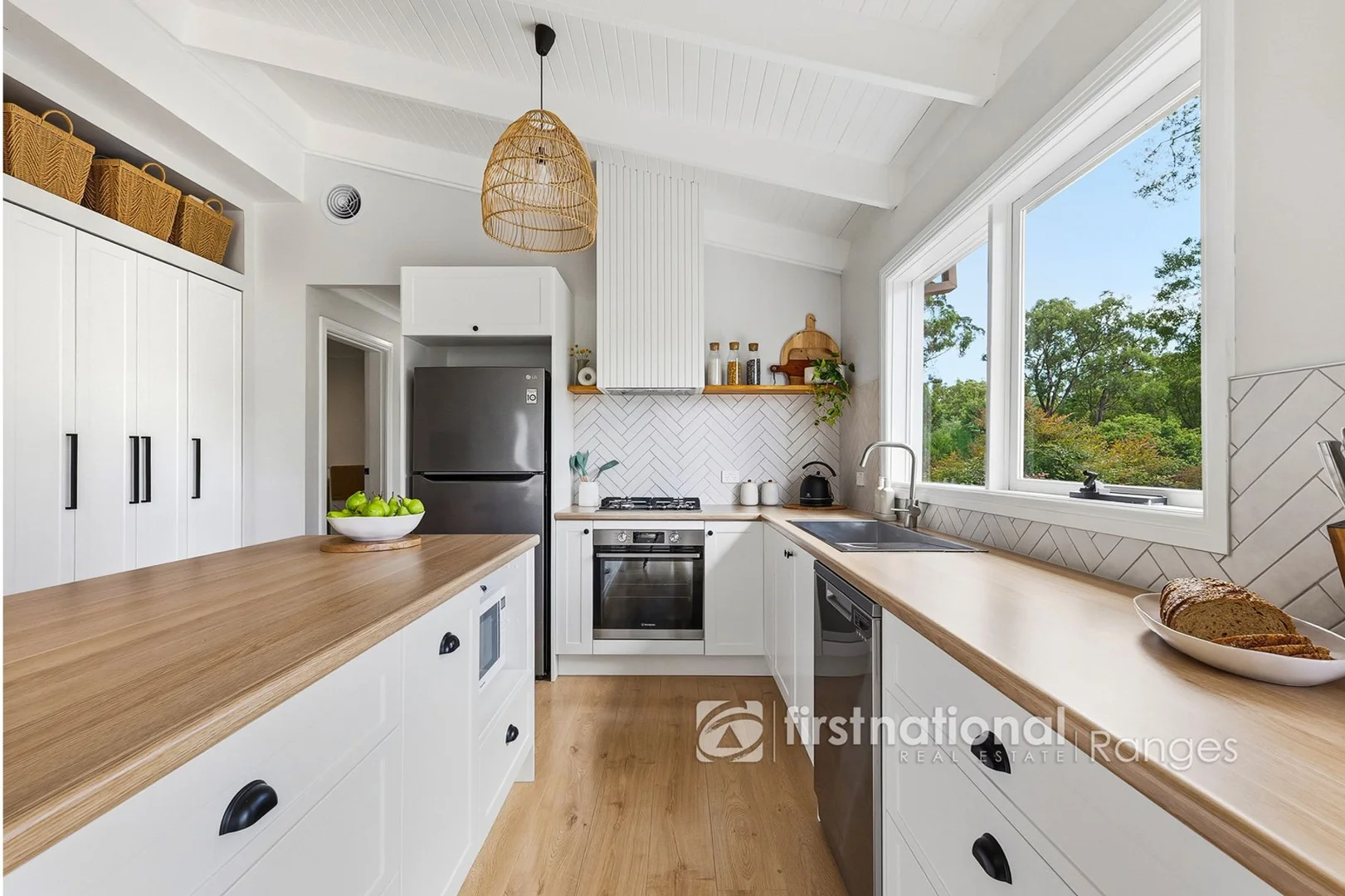 Additional image 7 of 39 First Avenue, Cockatoo VIC 3781