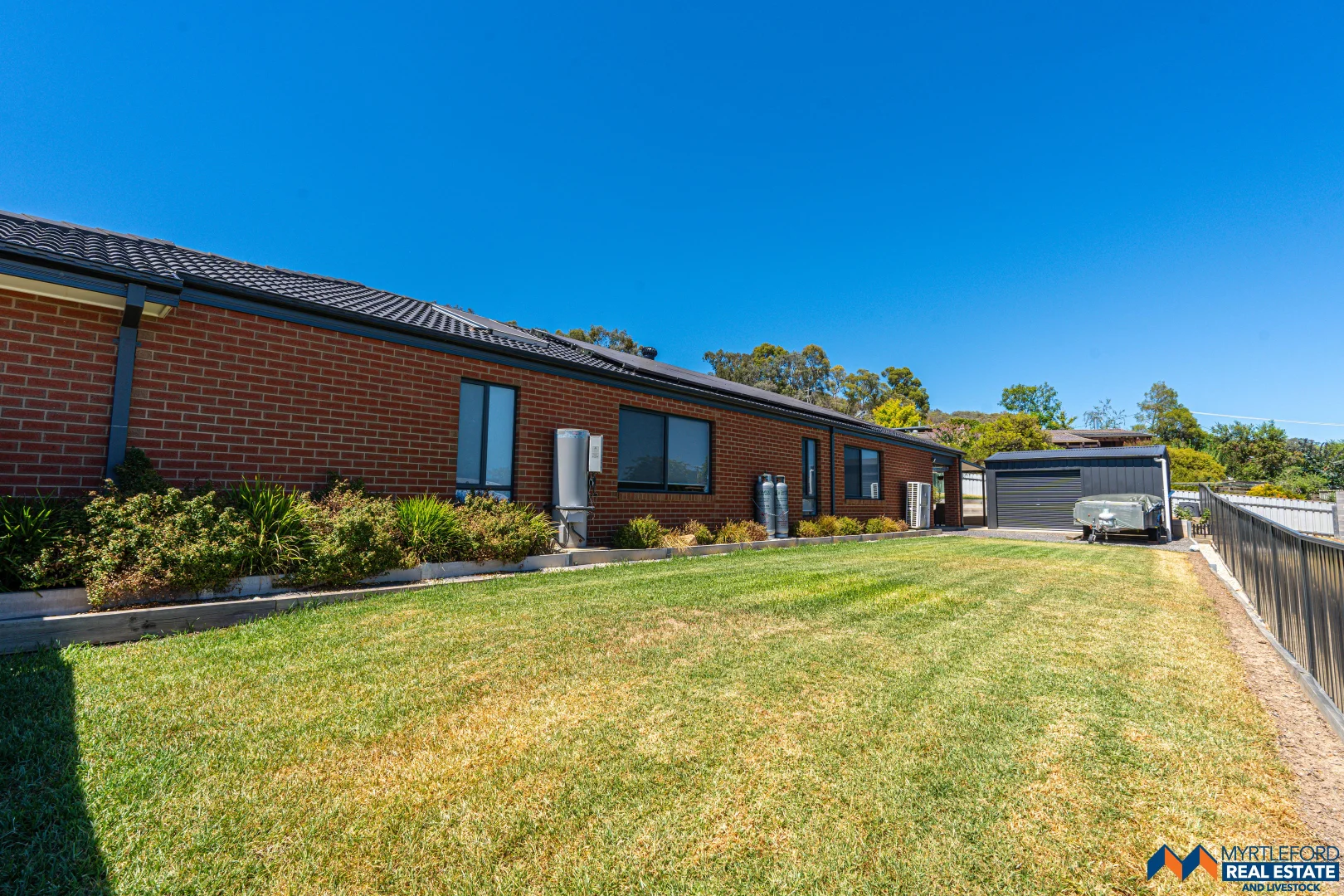 Additional image 32 of 4 Washington Parade, Myrtleford VIC 3737