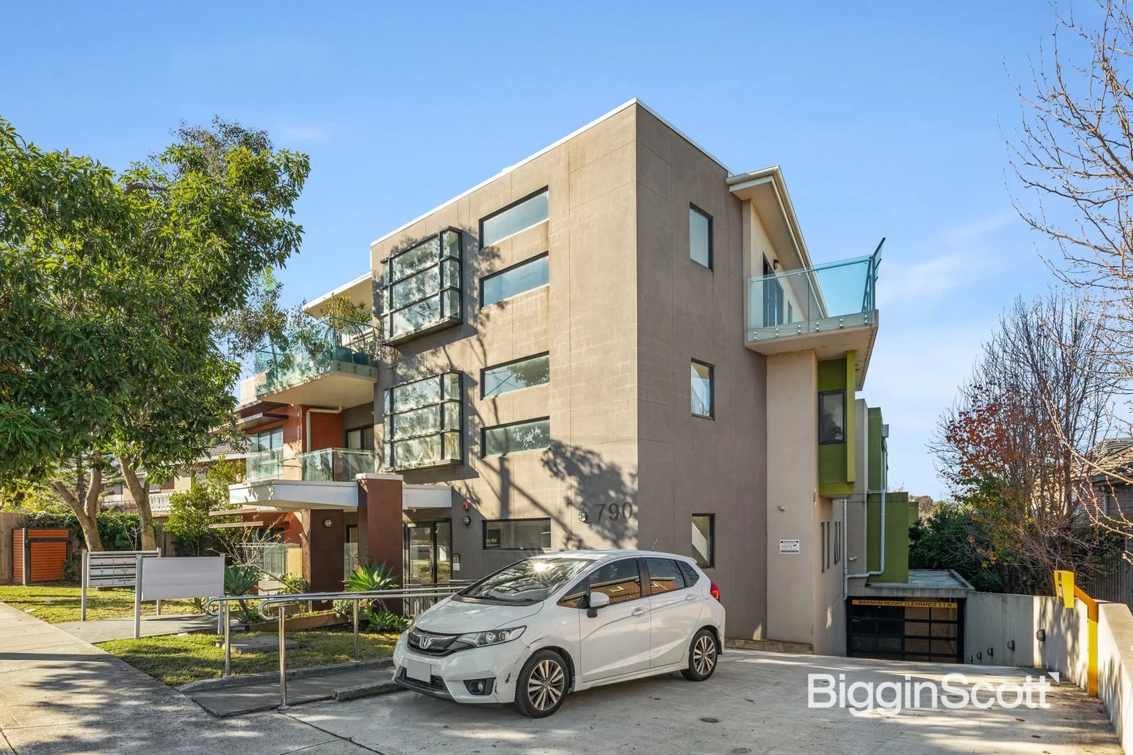 16/790 Elgar Road, Doncaster VIC 3108