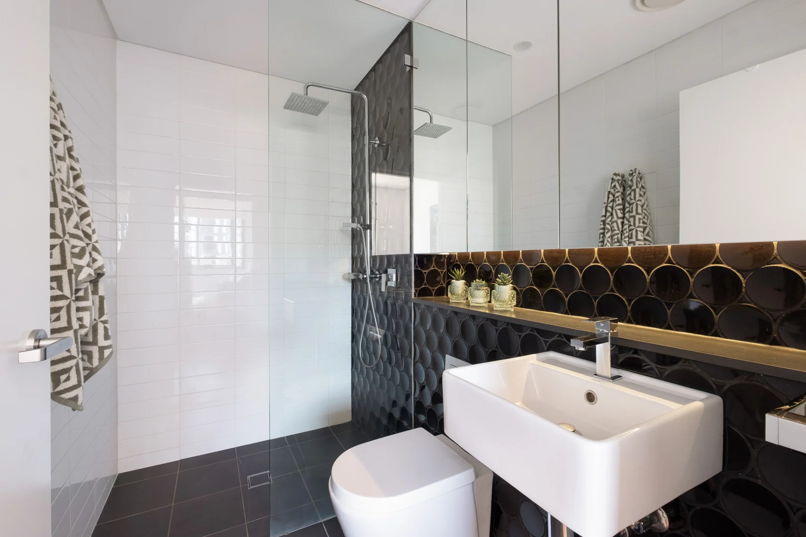 Additional image 9 of 402/5 McGill Street, Lewisham NSW 2049