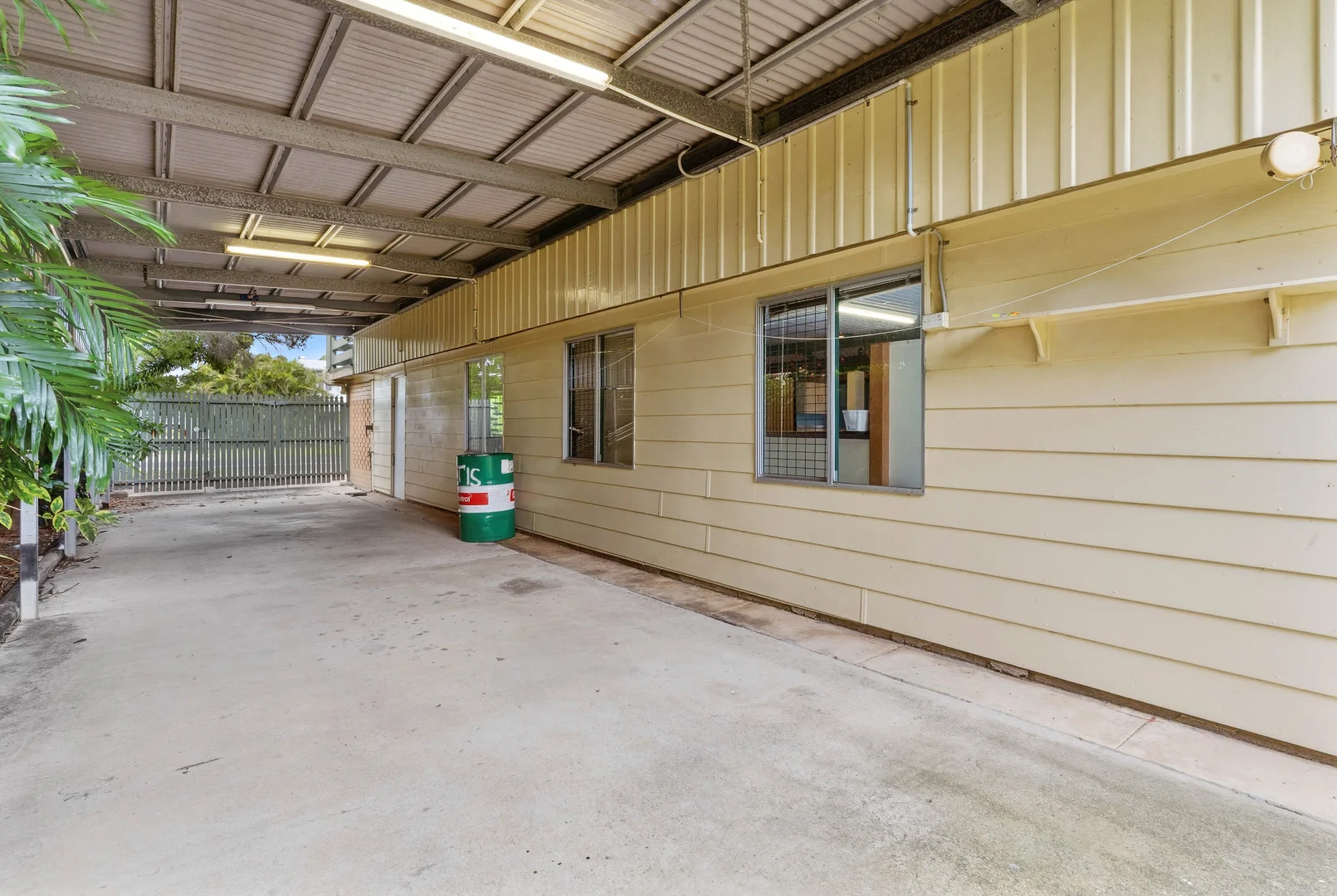 Additional image 20 of 284 Richardson Road, Park Avenue QLD 4701