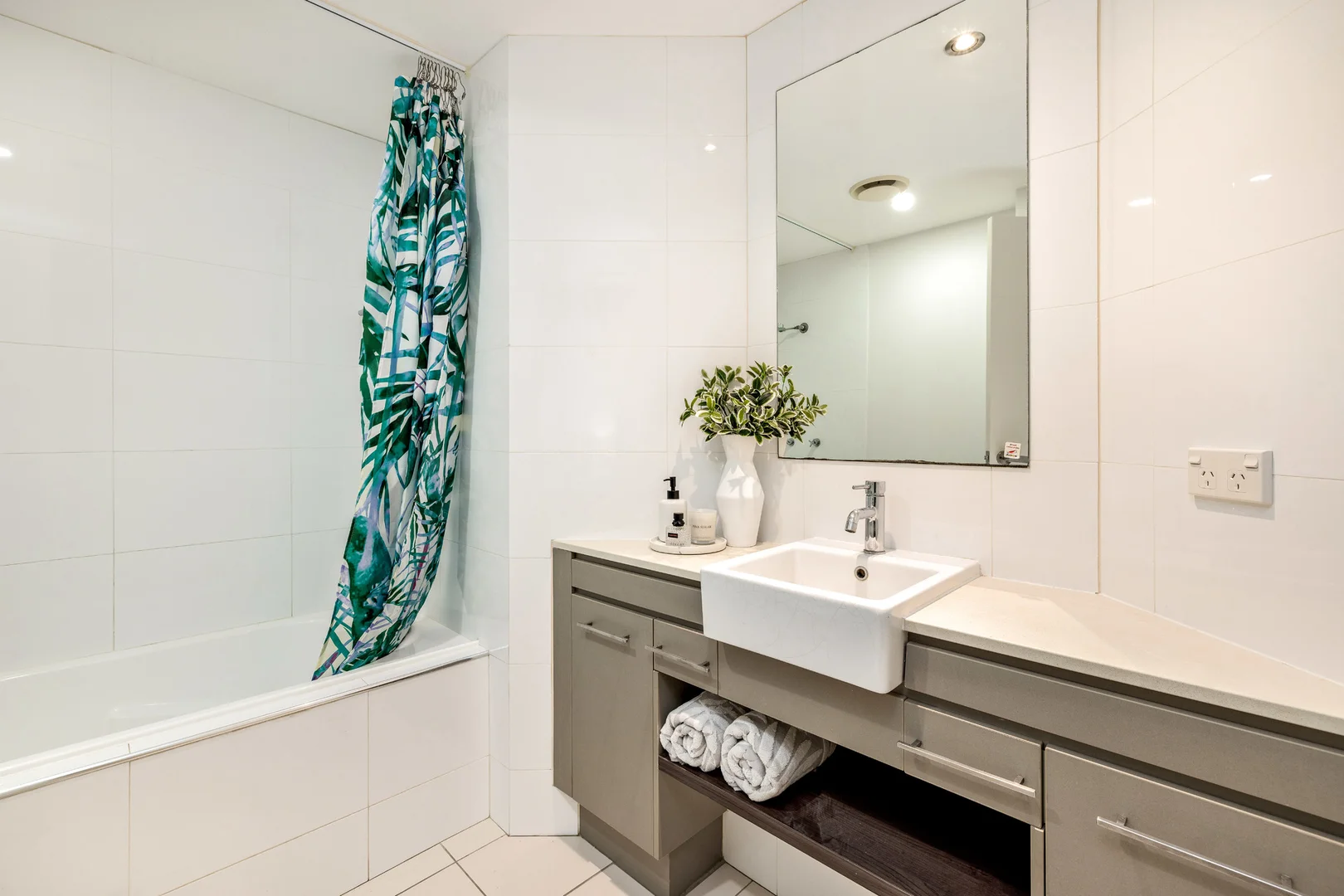 Additional image 9 of 1316/37-41 Mann Street, Westcourt QLD 4870