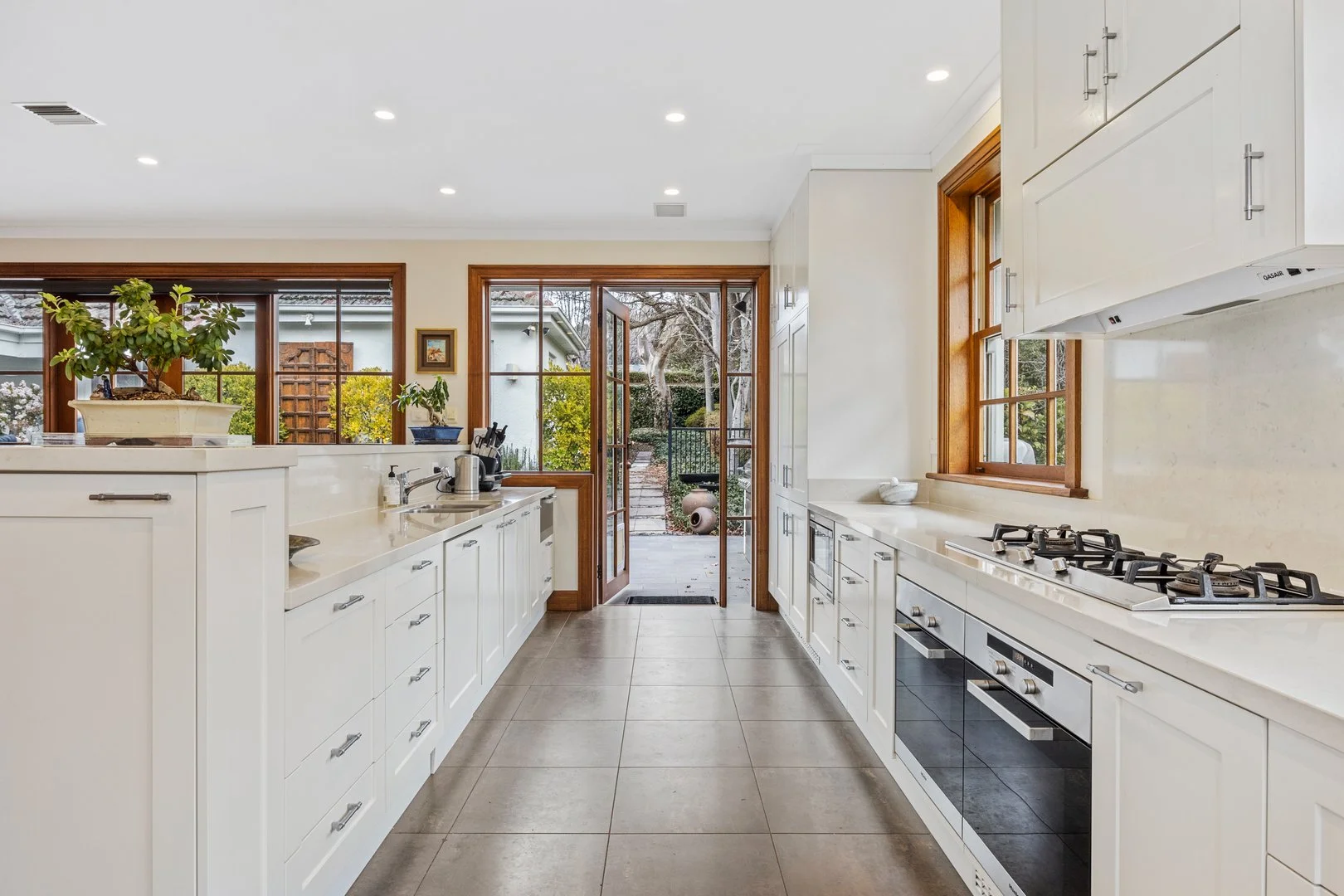 Additional image 9 of 70 National Circuit, Deakin ACT 2600