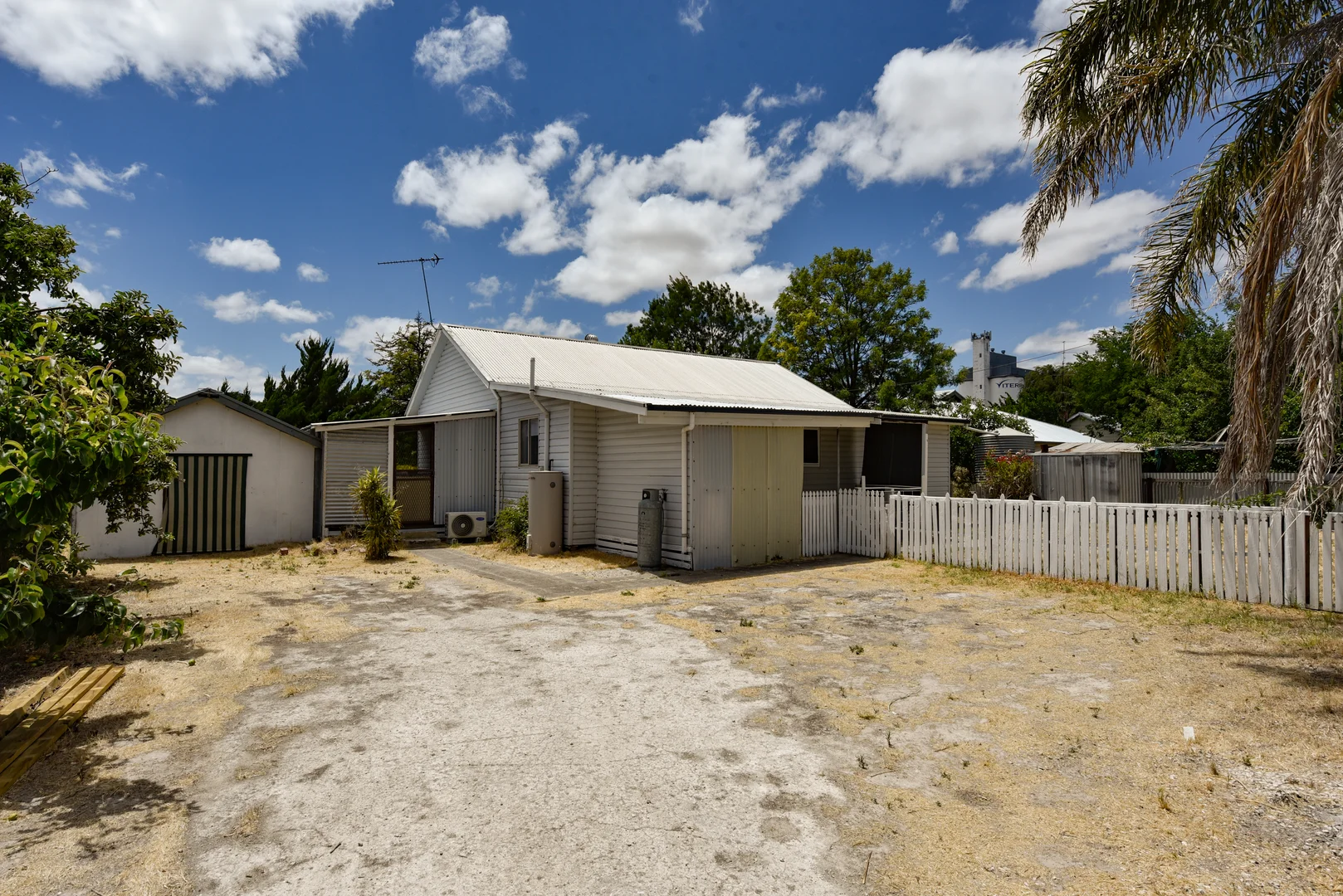 Additional image 2 of 132 Dukes Highway, Keith SA 5267