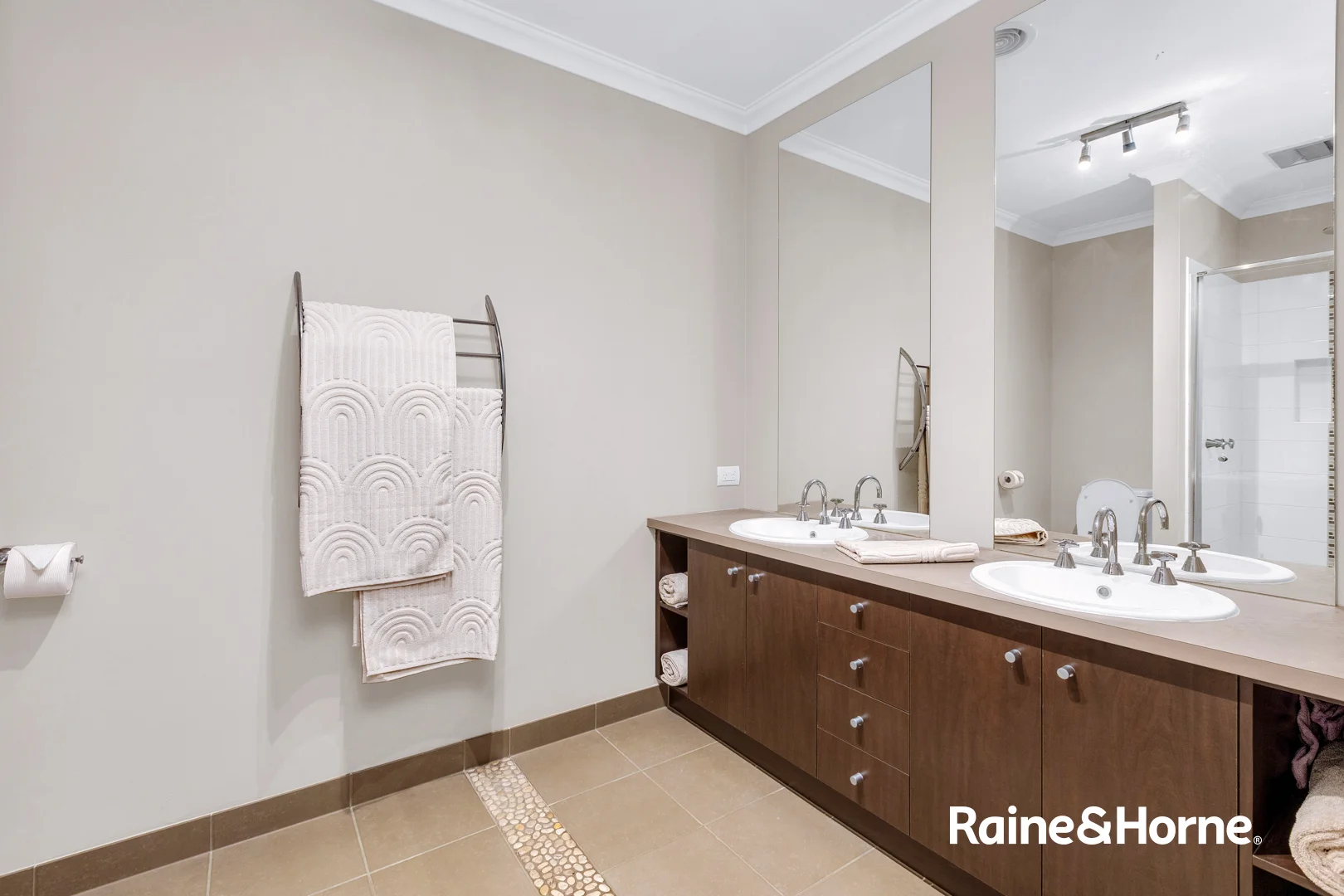 Additional image 17 of 2 Rocky Street, Cranbourne East VIC 3977