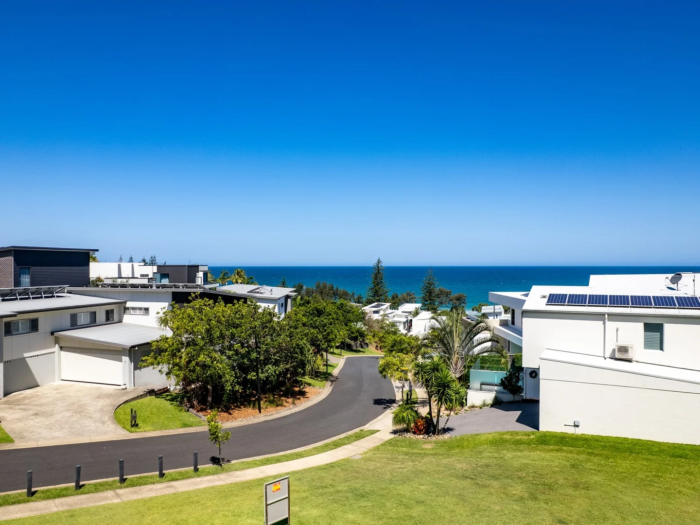 2 Beachview Drive, Sapphire Beach NSW 2450
