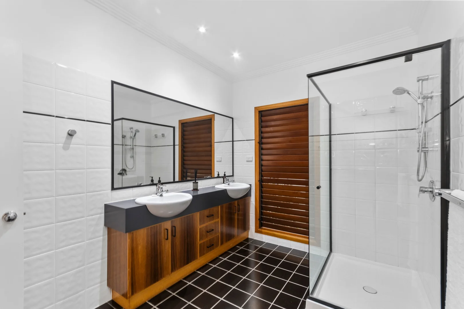 Additional image 11 of 345 Stanley Street, North Ward QLD 4810