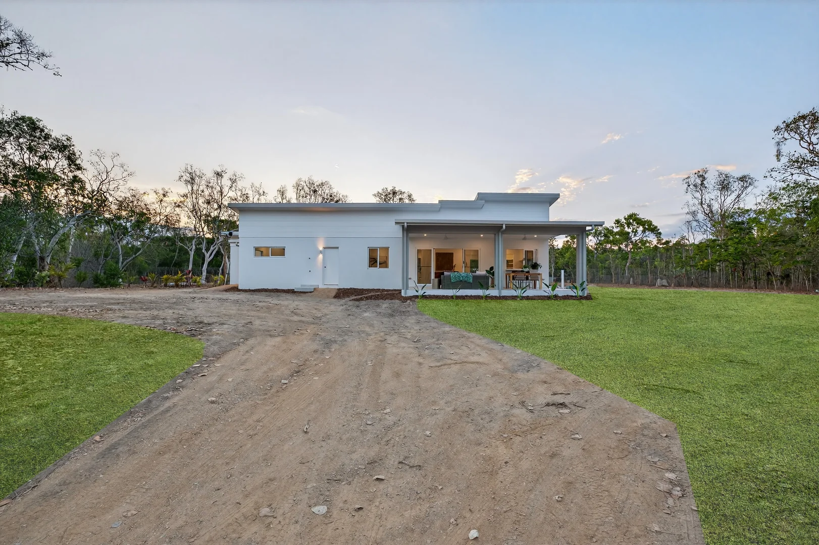 Additional image 18 of 295 Ocean Parade, Balgal Beach QLD 4816