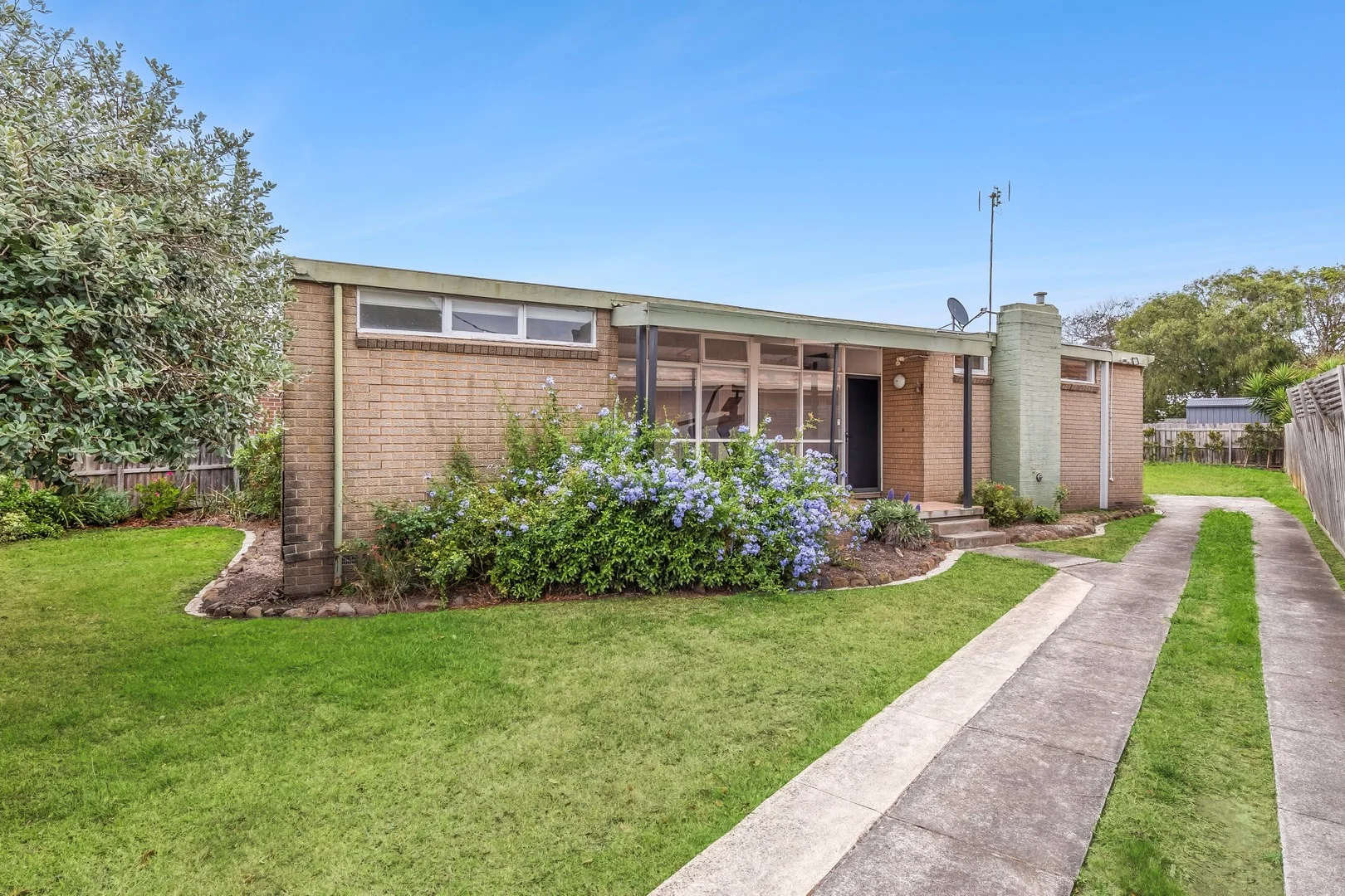 33 Simons Road, Leopold VIC 3224