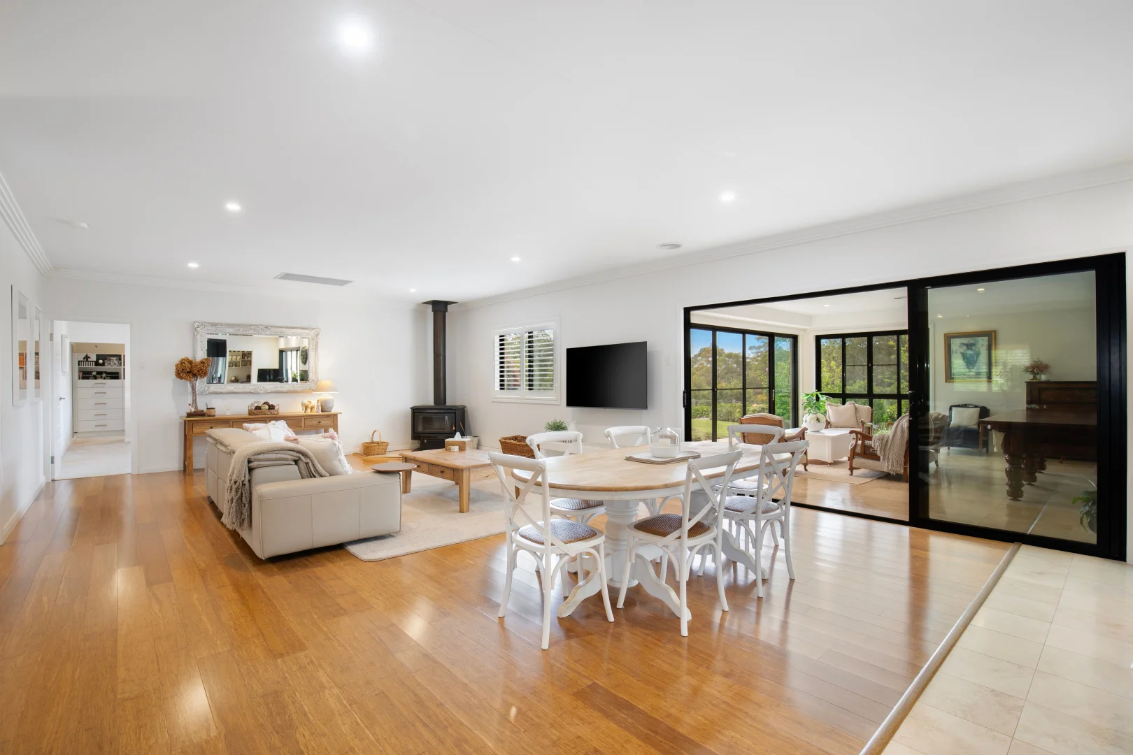 Additional image 3 of 10181 Armidale Road, Hernani NSW 2453