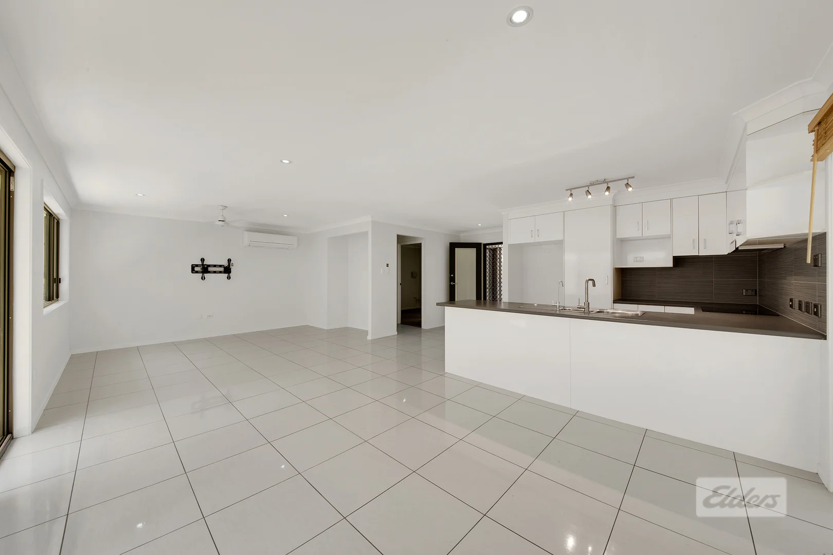Additional image 3 of 31 Sharyn Drive, New Auckland QLD 4680