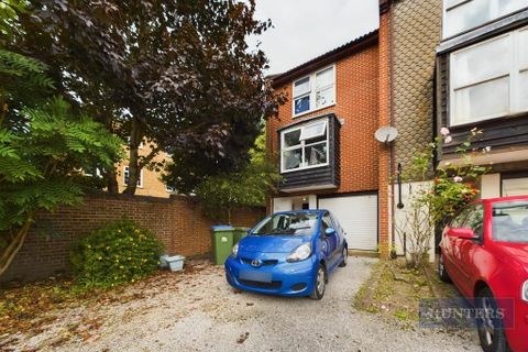 Woodlands Way, Southampton SO15