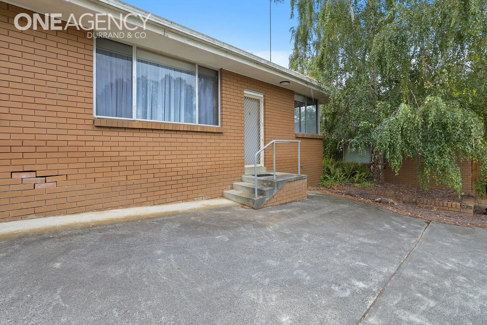 2/4 Churchill Street, Warragul VIC 3820