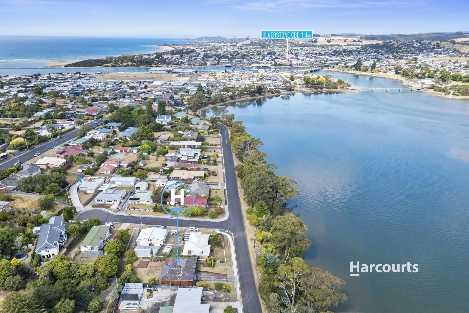 30 River Road, West Ulverstone TAS 7315