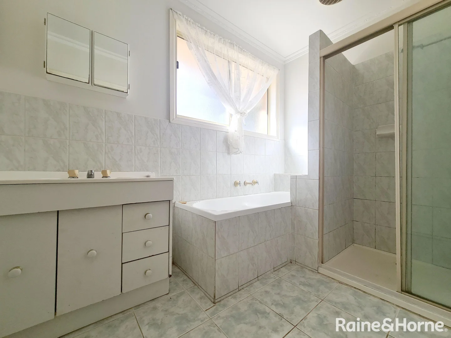 Additional image 7 of 2/29 Henry Street, St Albans VIC 3021