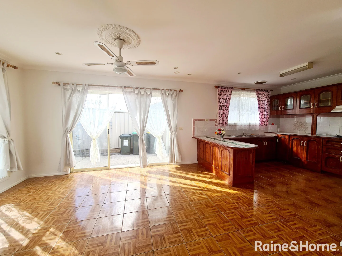 Additional image 4 of 2/29 Henry Street, St Albans VIC 3021