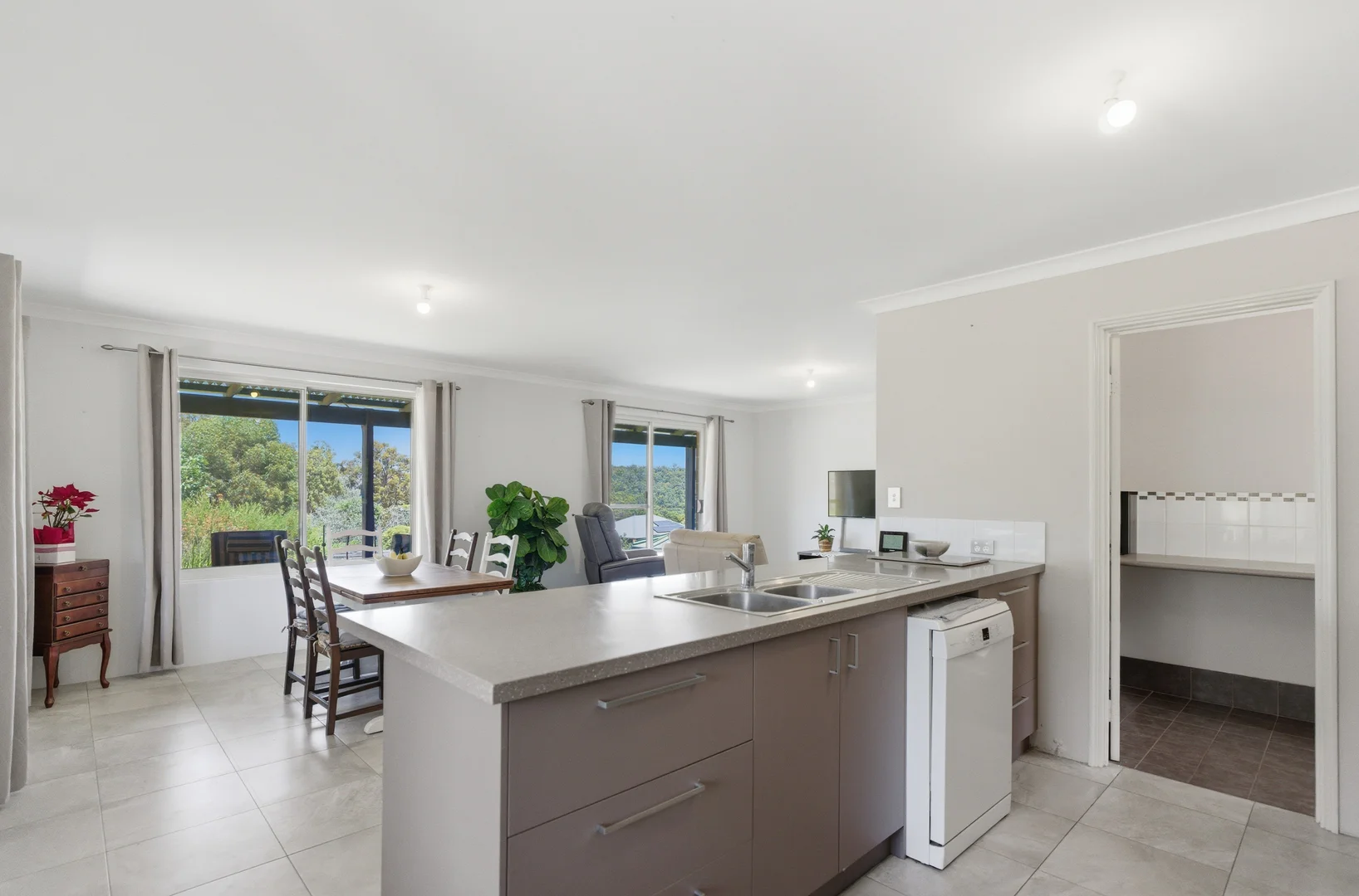 Additional image 5 of 1 Park Avenue, Bridgetown WA 6255