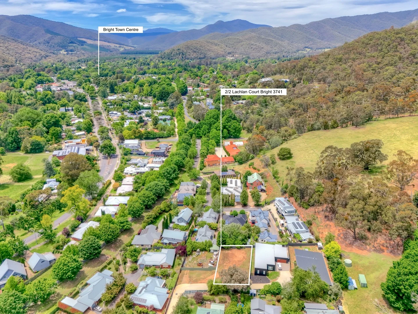2/2 Lachlan Court, Bright VIC 3741