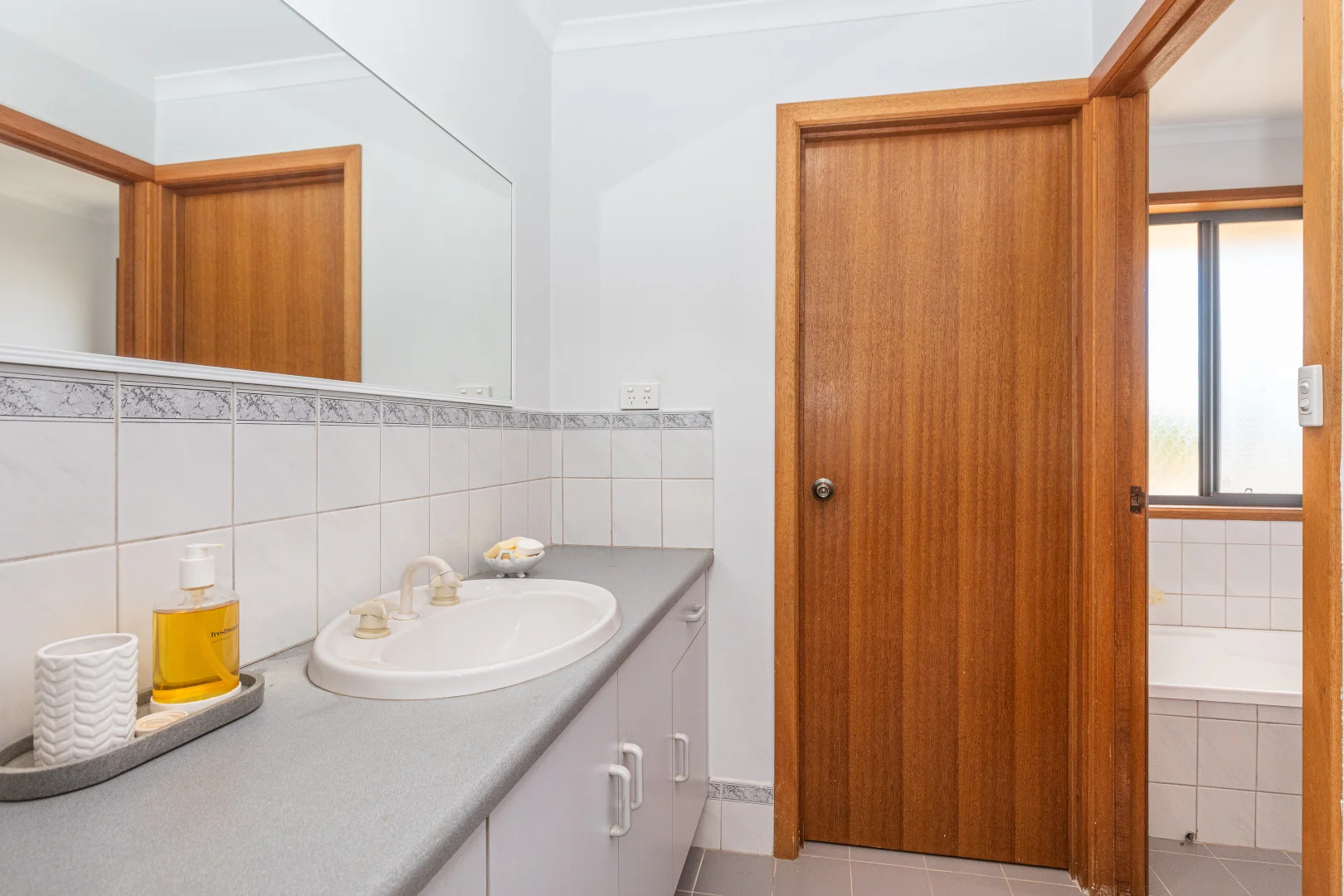 Additional image 24 of 90 Tooma Drive, Murray Bridge East SA 5253