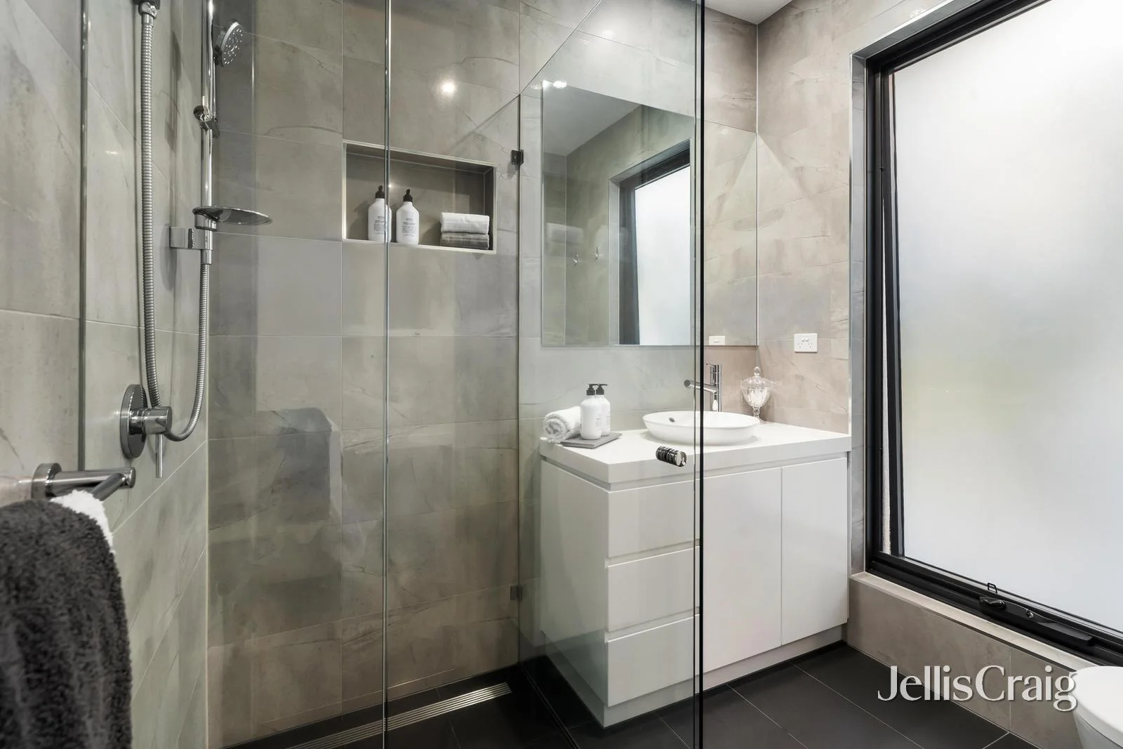 Additional image 8 of 2/5 Rooney Street, Templestowe Lower VIC 3107