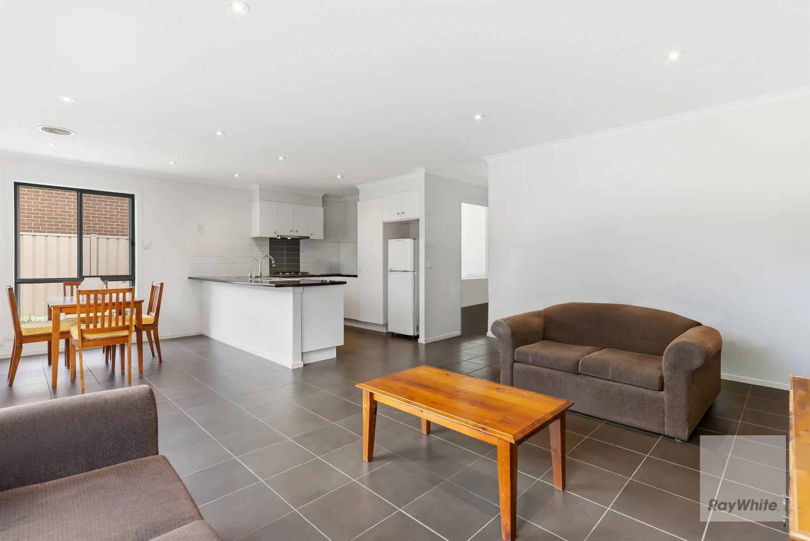 Additional image 5 of 11 Verdon Avenue, Caroline Springs VIC 3023