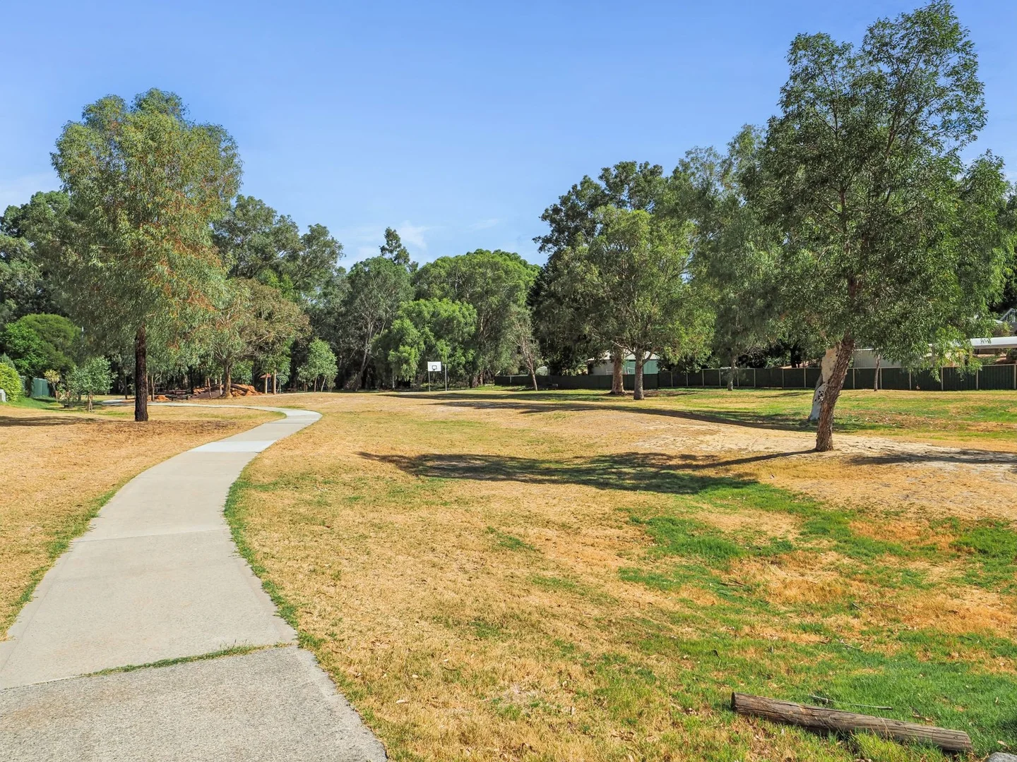 Additional image 31 of 39 Holmesdale Road, Woodbridge WA 6056