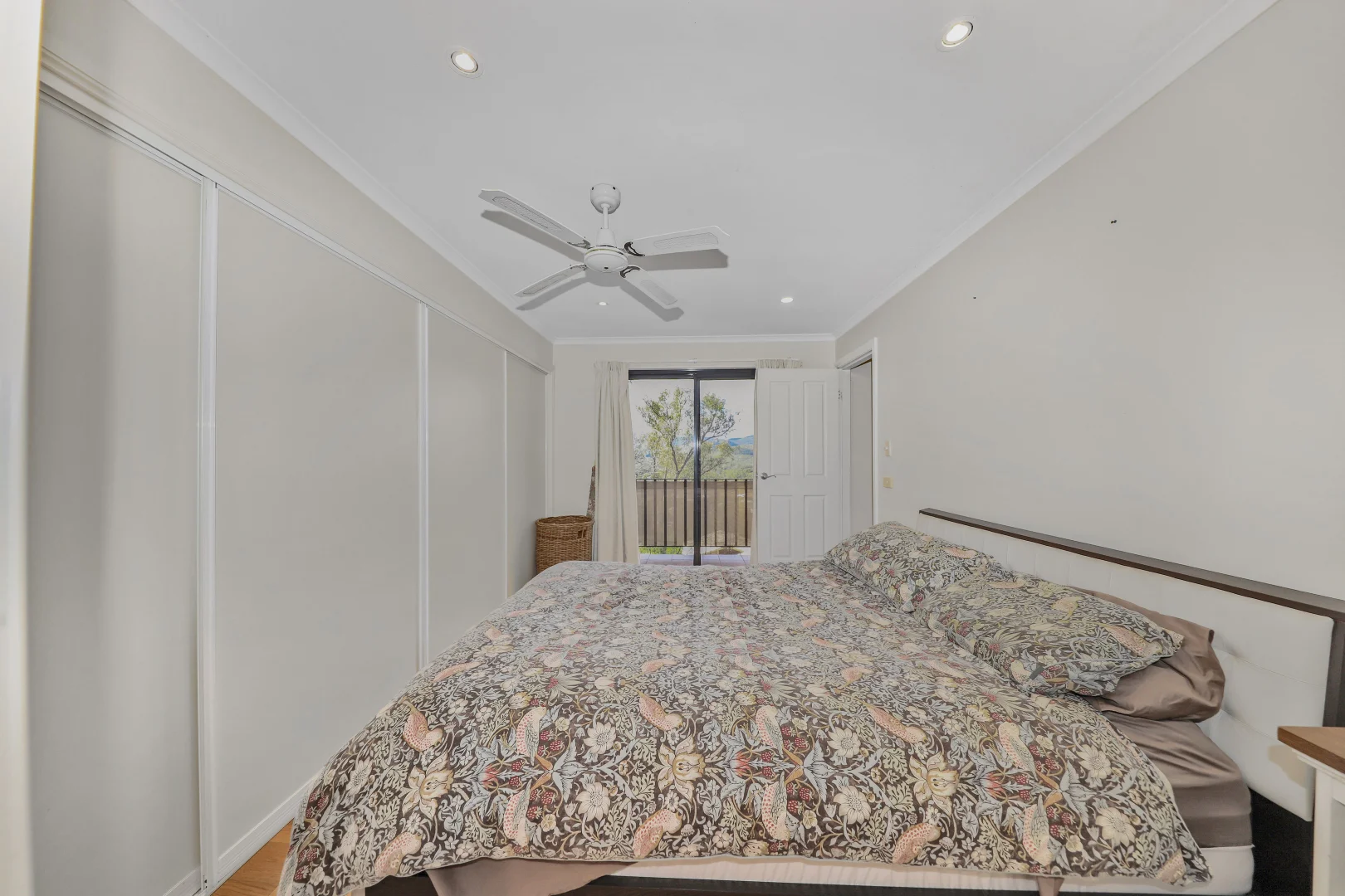 Additional image 12 of 53A & 53B Howick Street, Tumut NSW 2720