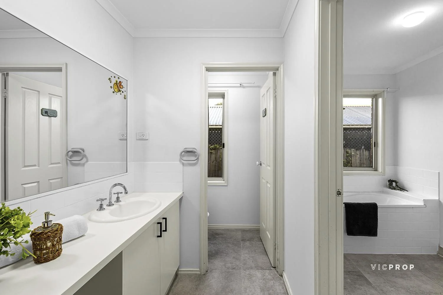 Additional image 11 of 8 Springwood View, Bundoora VIC 3083