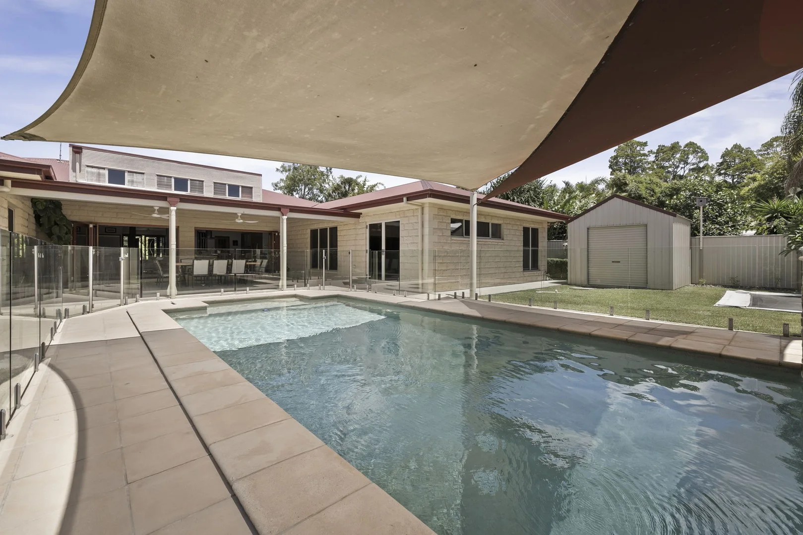 6 Marlborough Road, Wellington Point QLD 4160