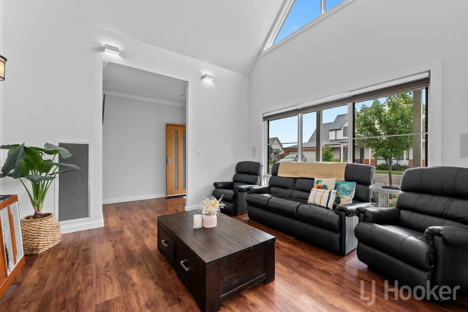 Additional image 4 of 2/113 Ellendon Street, Bungendore NSW 2621