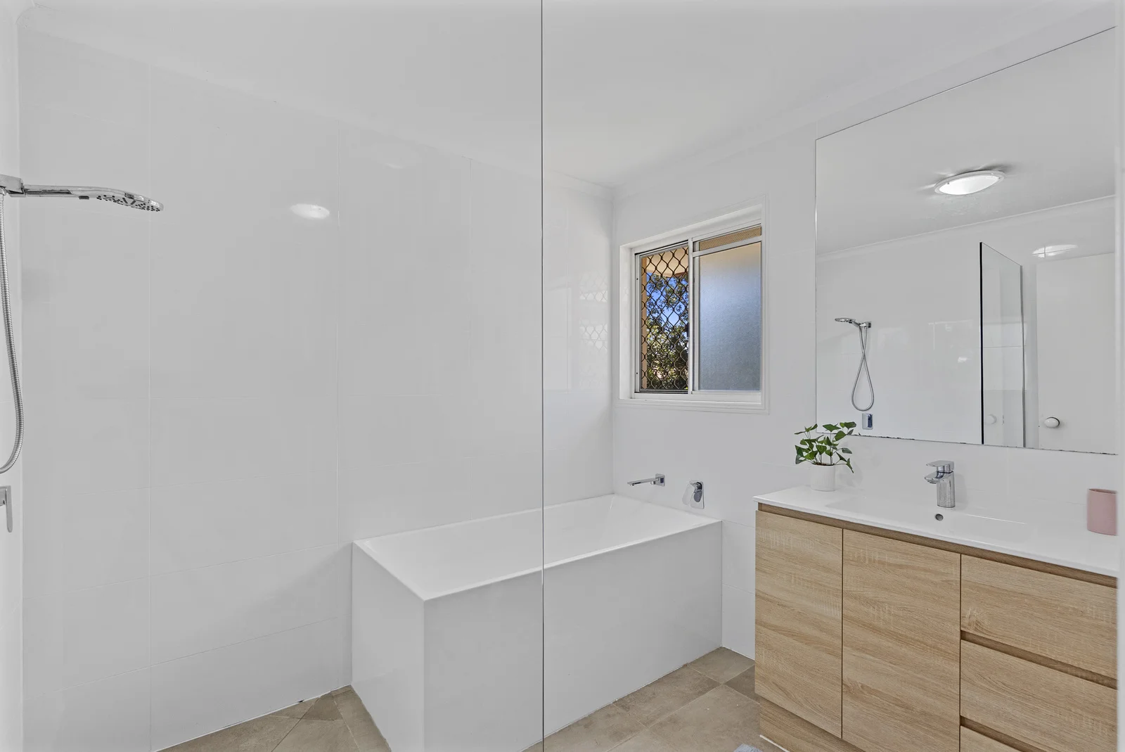 Additional image 11 of 77/102 Alexander Drive, Highland Park QLD 4211