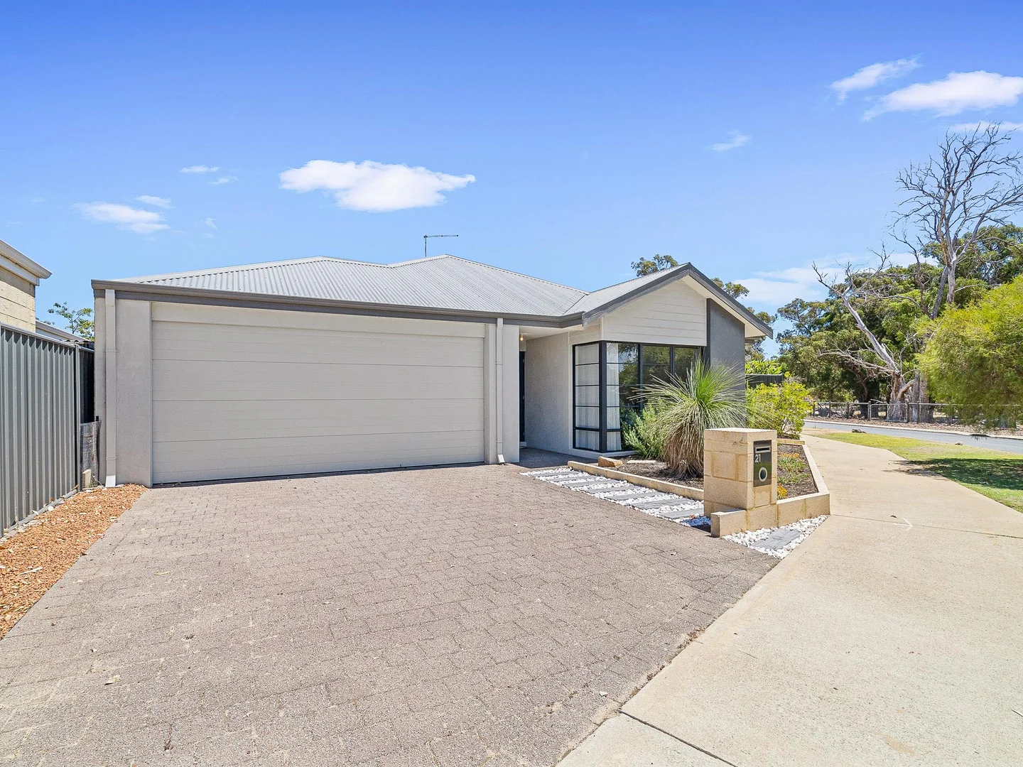 Additional image 27 of 21 Clarendon Circuit, Lakelands WA 6180