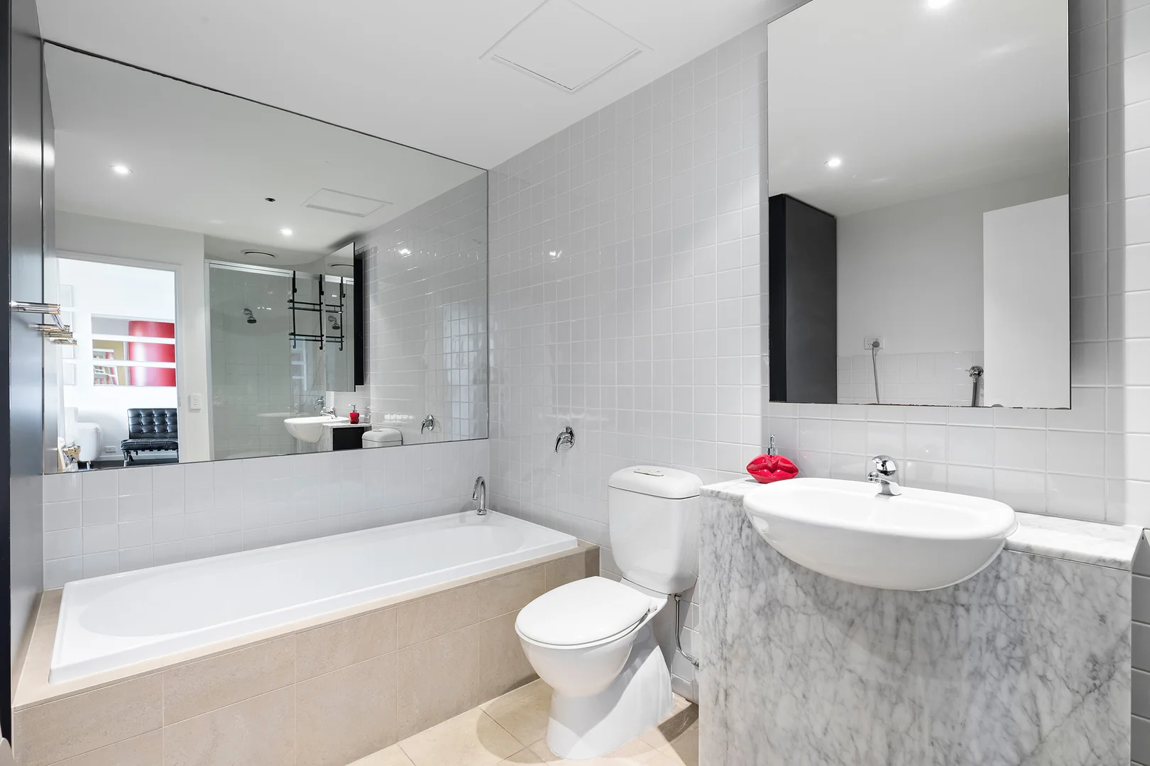 Additional image 7 of 702/118 Russell Street, Melbourne VIC 3000