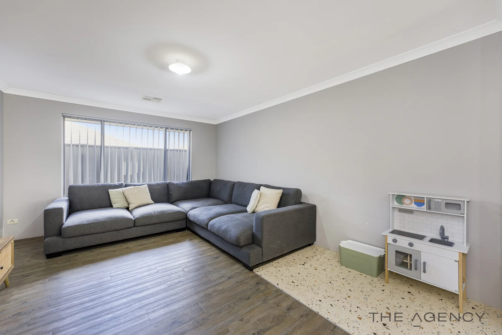 Additional image 14 of 269 Lake Valley Drive, Lakelands WA 6180