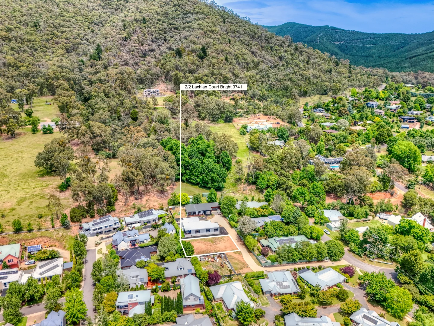 Additional image 2 of 2/2 Lachlan Court, Bright VIC 3741