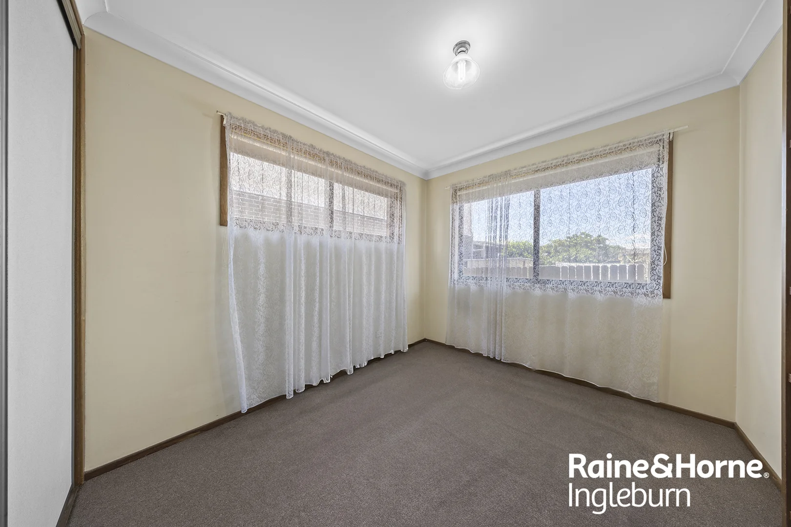 Additional image 5 of 1/100 Oxford Road, Ingleburn NSW 2565