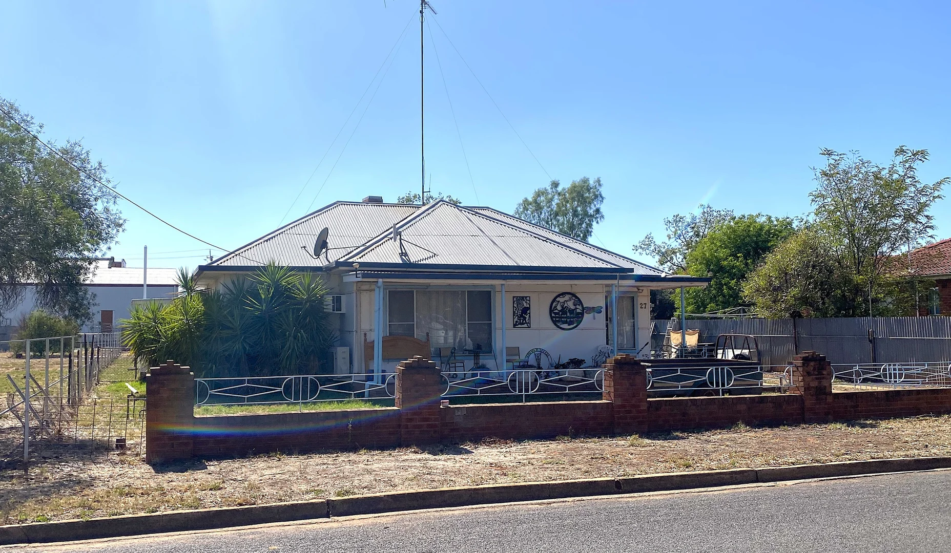 27 Gobondery Street, Trundle NSW 2875