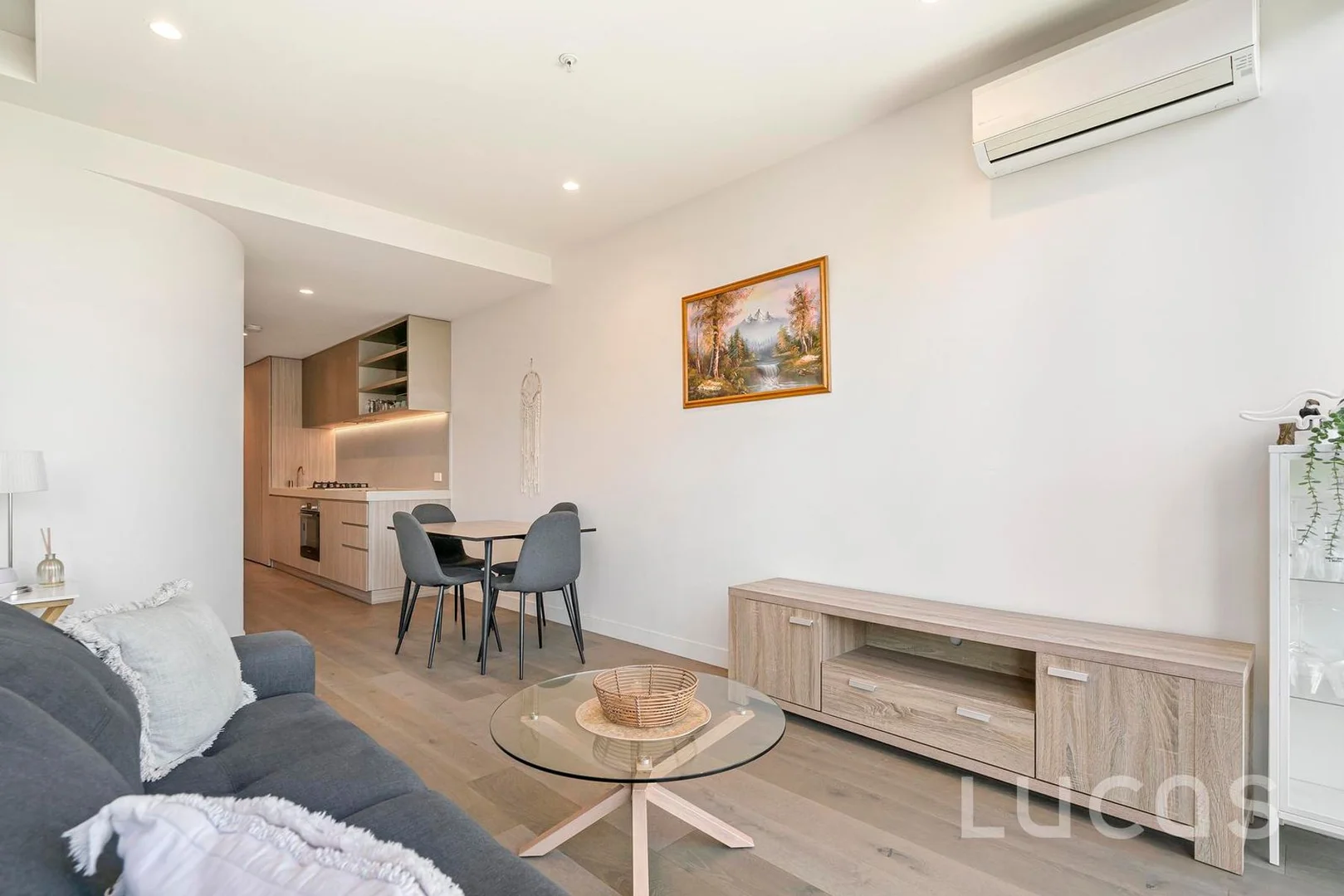 Additional image 2 of 909/320 Plummer Street, Port Melbourne VIC 3207