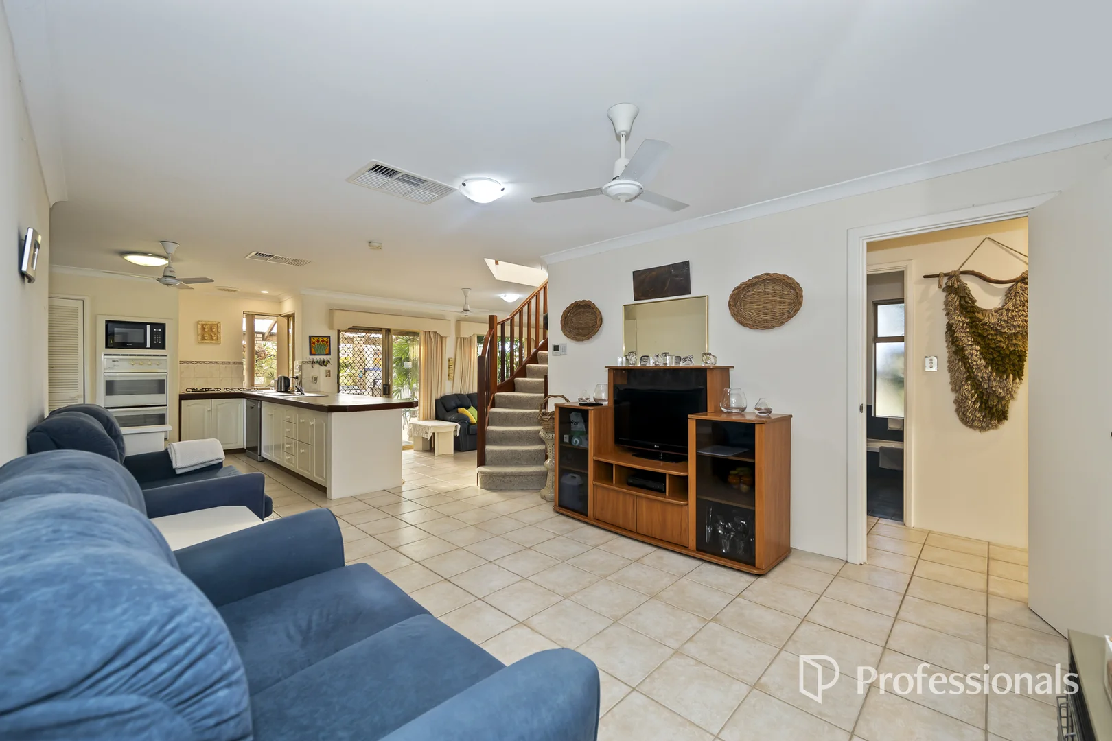 Additional image 4 of 40 Northumberland Avenue, Alexander Heights WA 6064