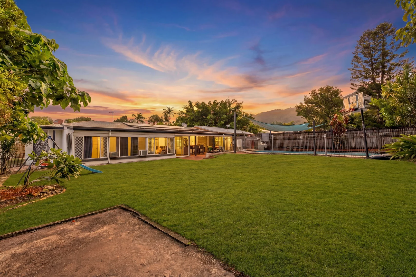 Additional image 20 of 10 Malibu Close, White Rock QLD 4868