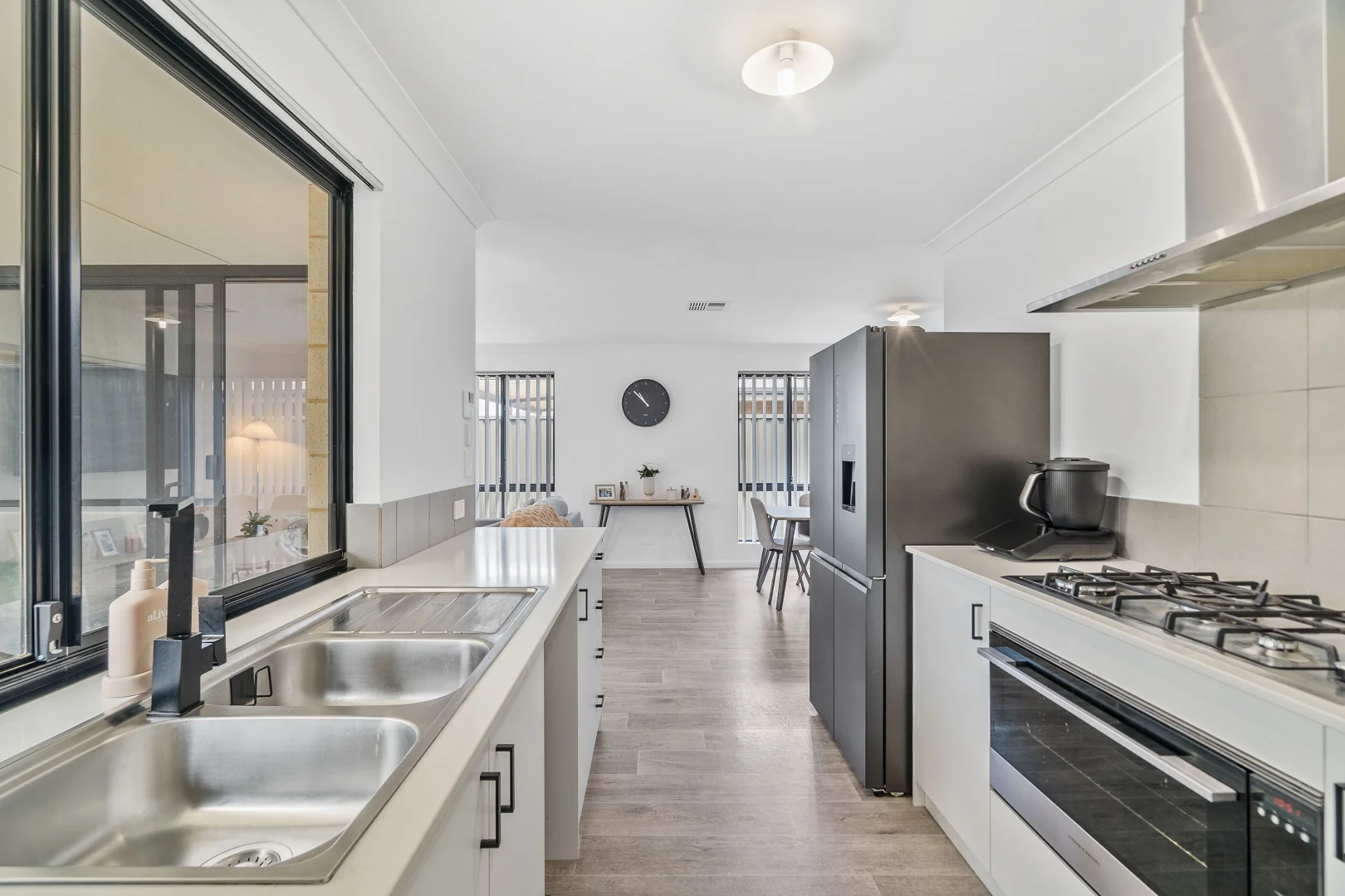 Additional image 4 of 11 Orchardleigh Boulevard, Lakelands WA 6180